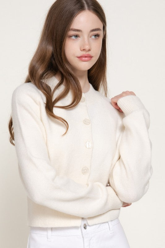 Round neck cardigan